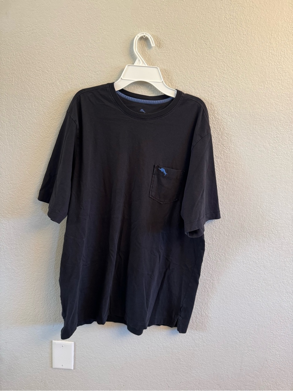 Tommy Bahama Men’s Size Medium Black Bali Skyline Pima Cotton Pocket Tee